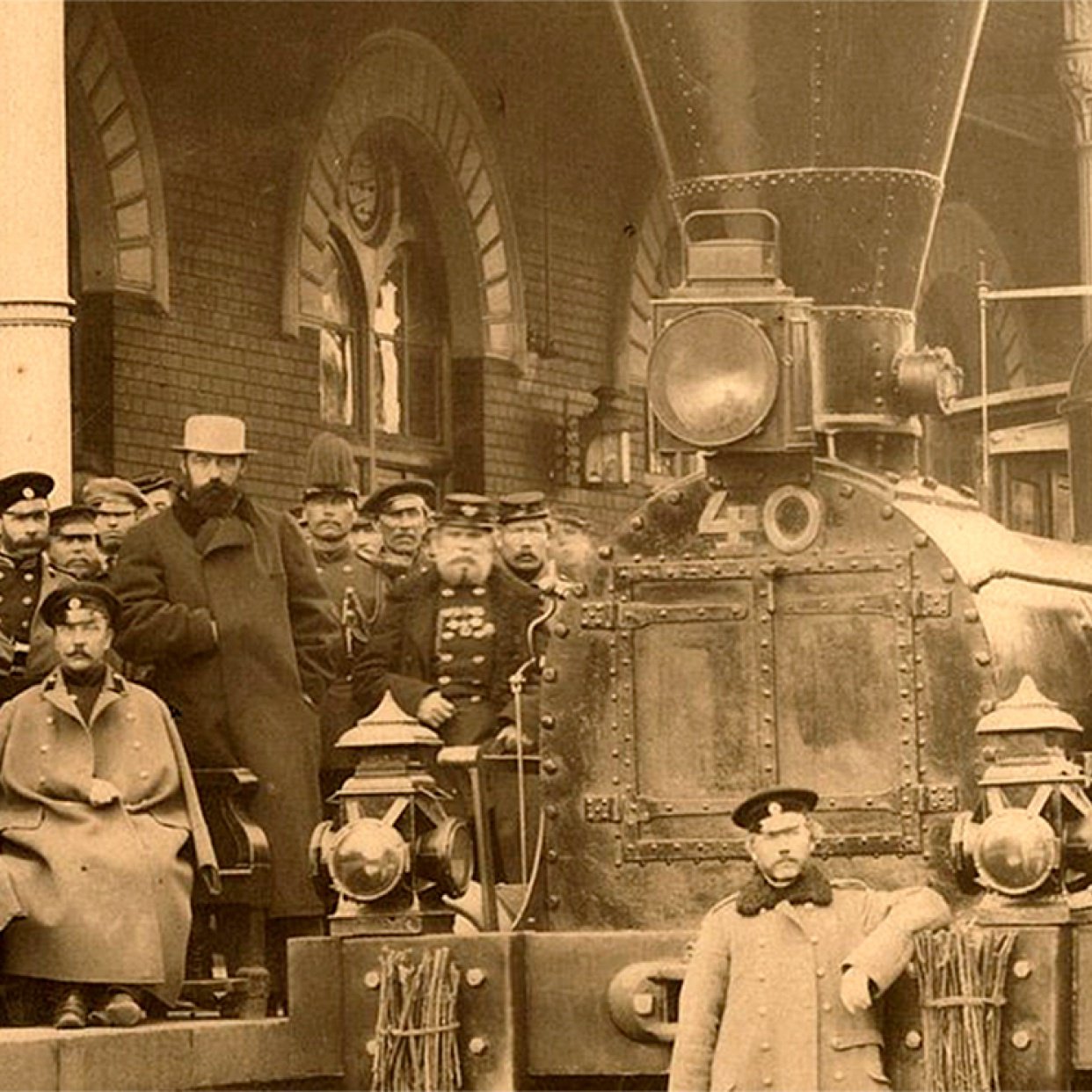 Не только Каренина. Юбилейный портрет русской железной дороги в классике