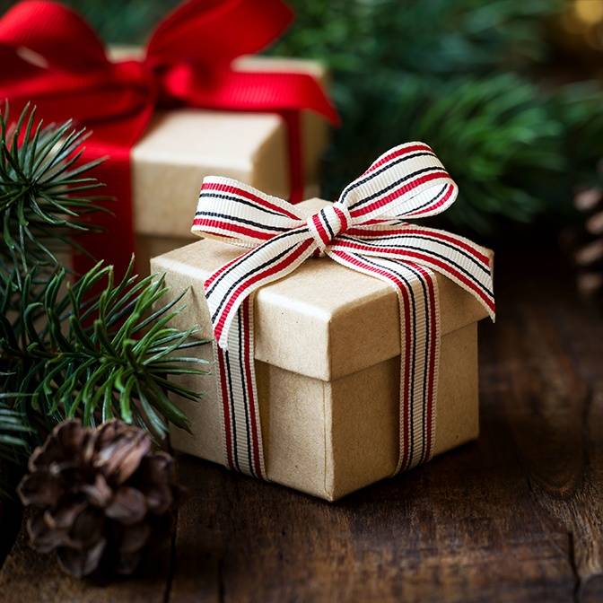 Что подарить? Шесть идей для книжных сюрпризов людям, которые вас окружают