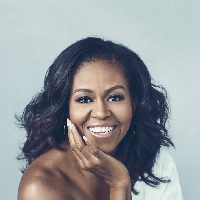 «Делайте все возможное, чтобы услышать себя». Мишель Обама о своей книге