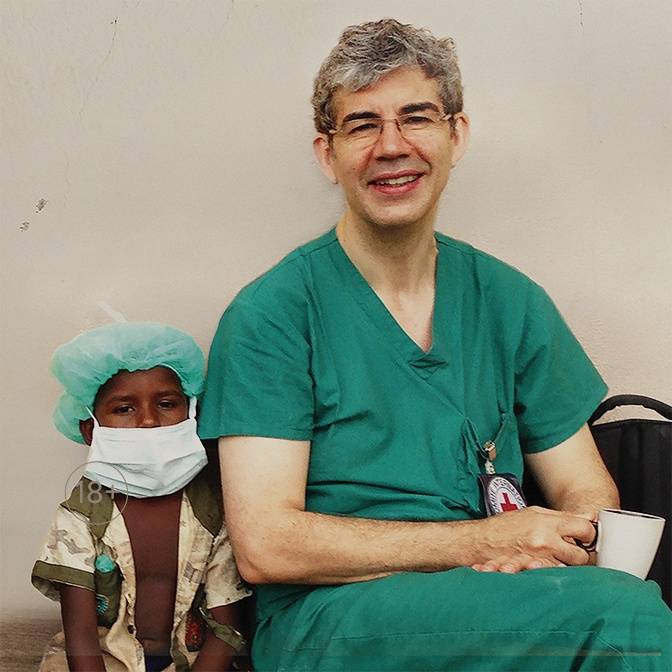 Семьдесят операций за один день. Как выглядят будни военного хирурга