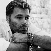 «Каждый человек способен сотворить маленькое чудо...» Рассказ о новом романе