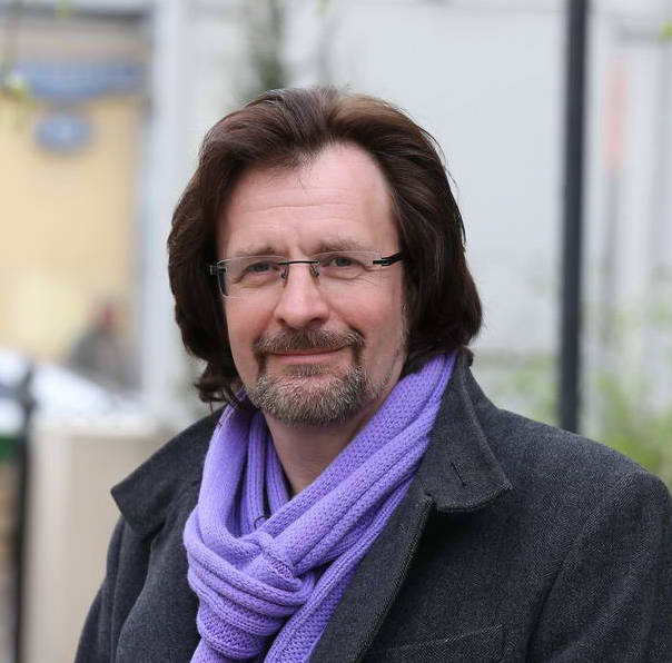 Пешком ведущий. Жебрак михаил ведущий. Михаил юрьевич жебрак. Михаил юрьевич жебрак. Пешком ведущий.