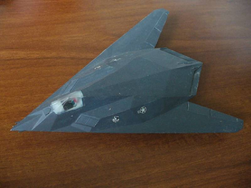 Иллюстрация 1 из 7 для Американский истребитель-бомбардировщик F-117А "Стелс" (7226) | Лабиринт - игрушки. Источник: Ценитель классики