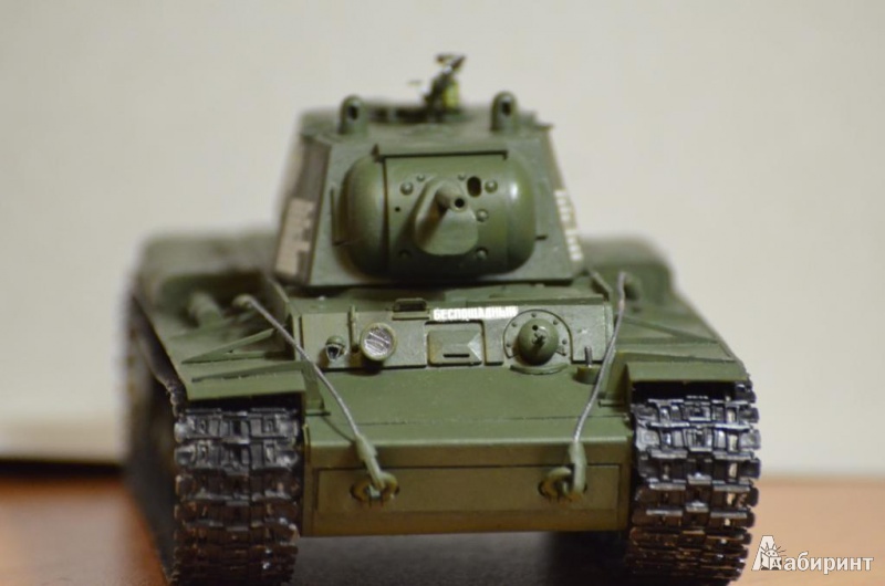 Иллюстрация 7 из 9 для Советский танк "КВ-1" (3539П) | Лабиринт - игрушки. Источник: Денис-Х-И
