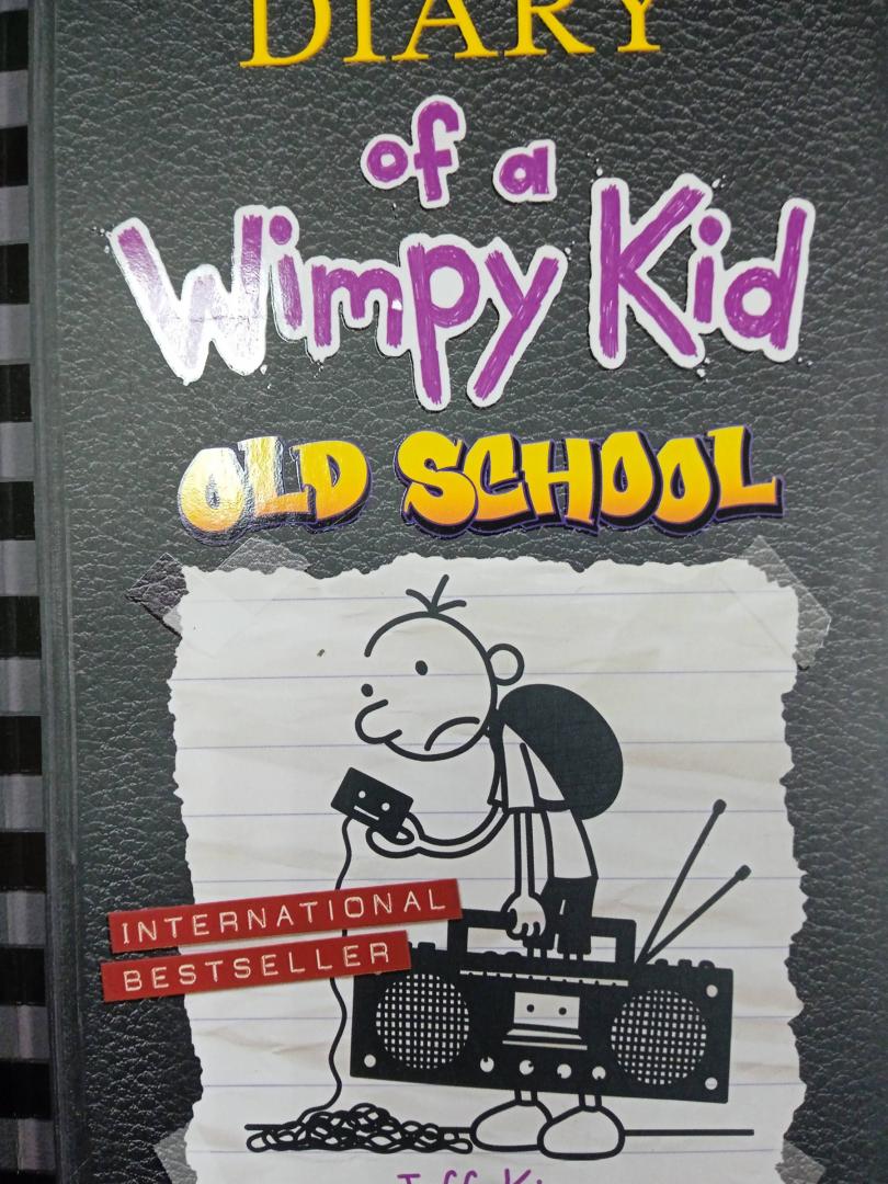 Иллюстрация 2 из 8 для Diary of a Wimpy Kid. Old School - Jeff Kinney | Лабиринт - книги. Источник: Рина Оливейра