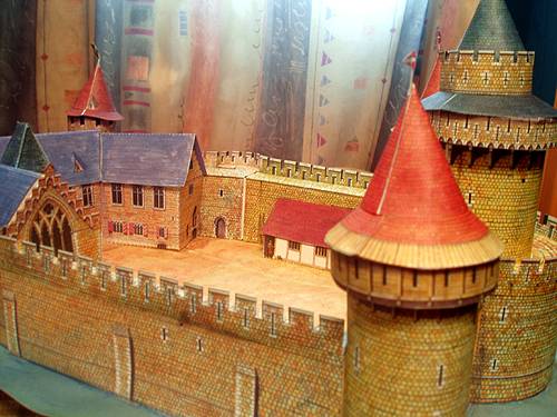 Иллюстрация 24 из 36 для Средневековый замок | Лабиринт - игрушки. Источник: Galia