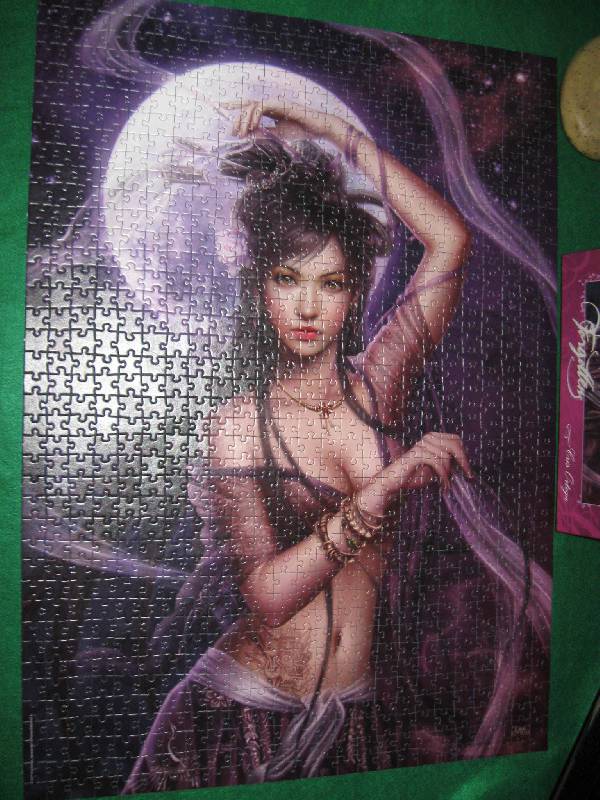 Иллюстрация 15 из 18 для Puzzle-1000 "Девушка с покрывалом, Ortega" (29460) | Лабиринт - игрушки. Источник: Ли-Се-Нок