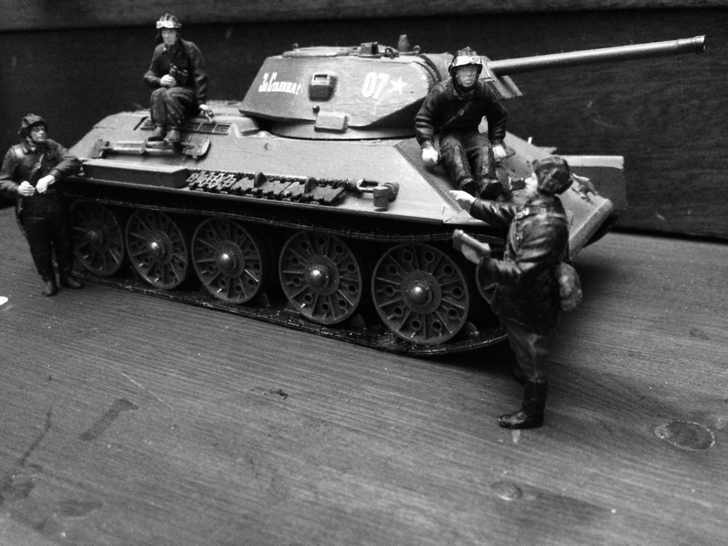 Иллюстрация 25 из 27 для Сборная модель "Советский средний танк Т-34/76 (обр. 1942)" (3535) | Лабиринт - игрушки. Источник: Сухов  Георгий Валентинович