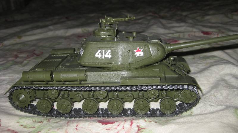 Иллюстрация 16 из 16 для Советский тяжелый танк ИС-2 (3524) | Лабиринт - игрушки. Источник: Лунис  Татьяна