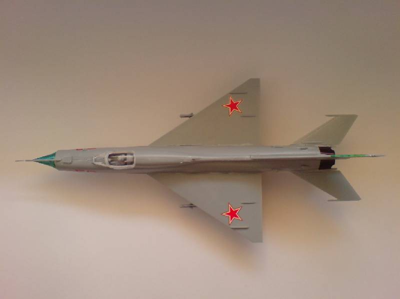 Иллюстрация 3 из 5 для 7202П/Советский истребитель МиГ-21ПФМ (М:1/72) | Лабиринт - игрушки. Источник: Бельмас  Александр Анатольевич
