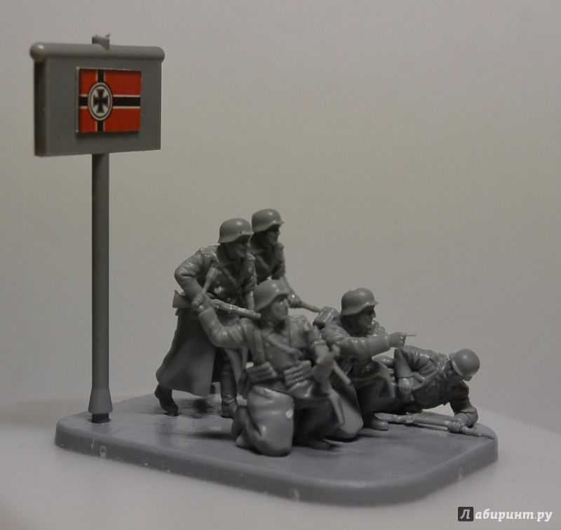 Иллюстрация 11 из 21 для Сборная модель "Немецкая пехота в зимней форме 1941-1945 гг." (6198) | Лабиринт - игрушки. Источник: Kassavetes