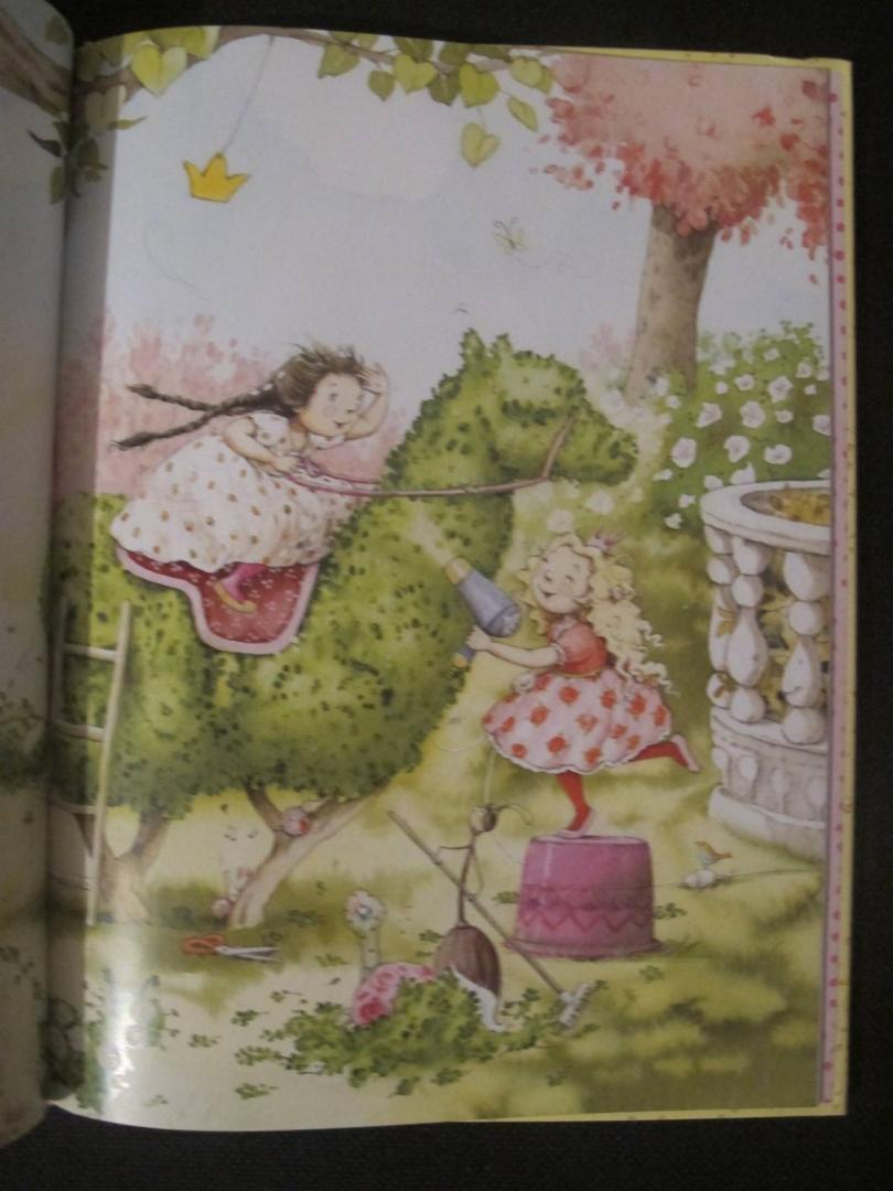 Иллюстрация 33 из 84 для Фея Розочка. Радужный пони для принцессы - Штефани Дале | Лабиринт - книги. Источник: Hitopadesa