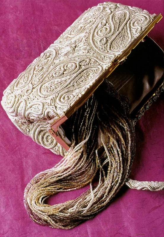 Иллюстрация 36 из 40 для Макраме. Украшения из плетеных узелков - Донателла Чиотти | Лабиринт - книги. Источник: Panterra