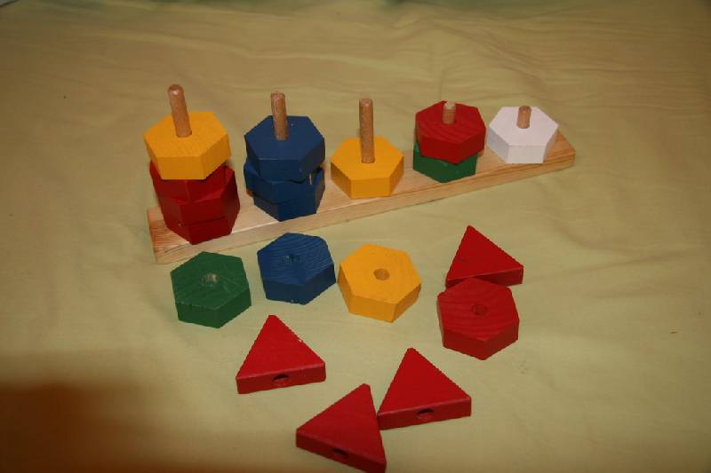 Иллюстрация 2 из 9 для Пирамидка Абака цветная (Д-298) | Лабиринт - игрушки. Источник: kisska