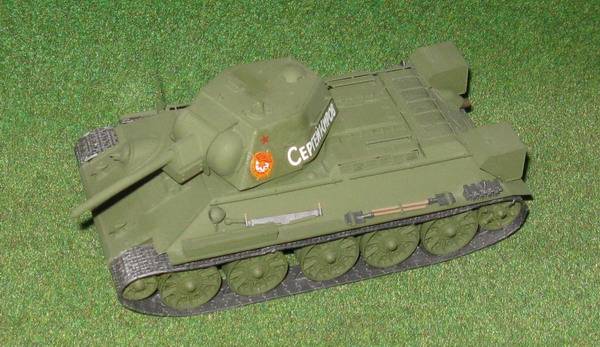 Иллюстрация 11 из 18 для Советский средний танк Т-34/76 (3525) | Лабиринт - игрушки. Источник: Антоха
