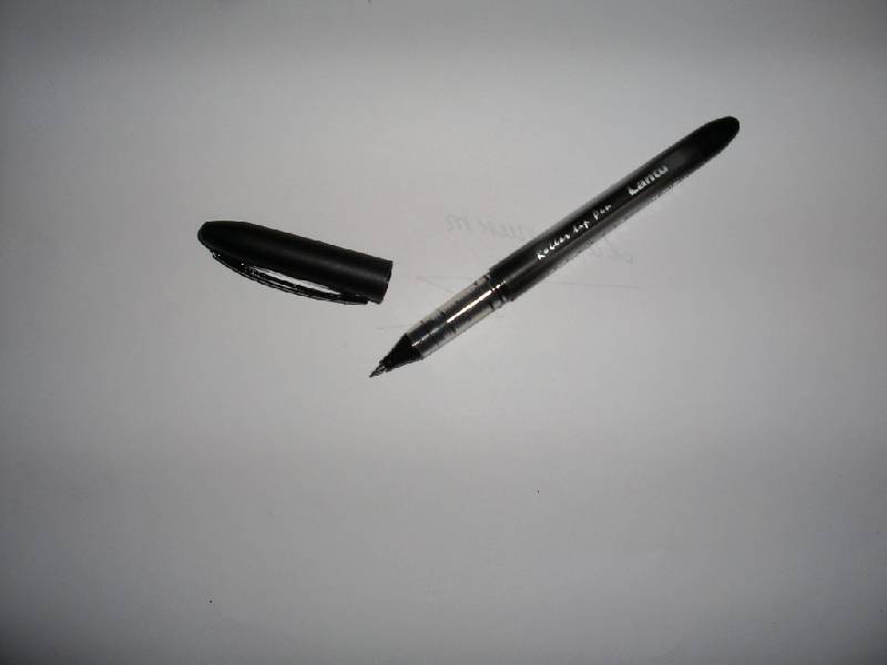 Иллюстрация 4 из 4 для Ручка роллер Lantu (черная) | Лабиринт - канцтовы. Источник: Tiger.