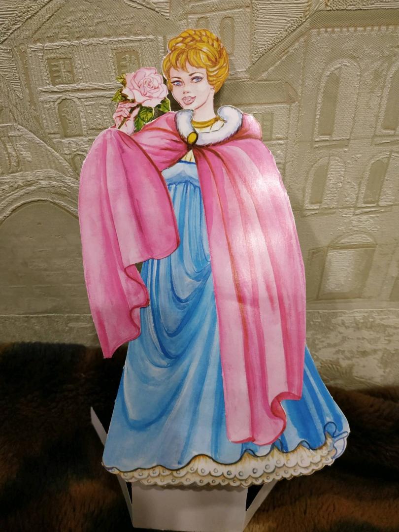 Иллюстрация 36 из 59 для Сказочная мода. Наряди принцессу. Красавица и Чудовище | Лабиринт - книги. Источник: Maria Marillion