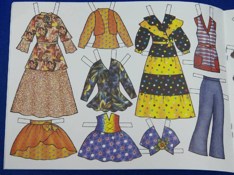 Иллюстрация 16 из 23 для Кукла Катя и ее 65 нарядов: Для младшего возраста | Лабиринт - книги. Источник: Перфекционистка