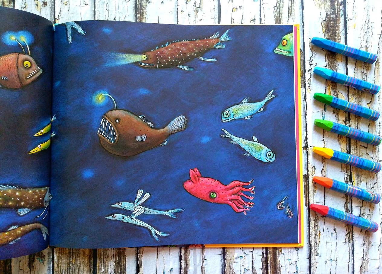 Иллюстрация 44 из 65 для Тюлька. Маленькая рыбка и большая выдумщица - Джулия Дональдсон | Лабиринт - книги. Источник: Шишкина  Анастасия