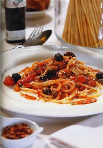 Иллюстрация 12 из 24 для Итальянская кухня. Самые вкусные блюда | Лабиринт - книги. Источник: Золотая рыбка