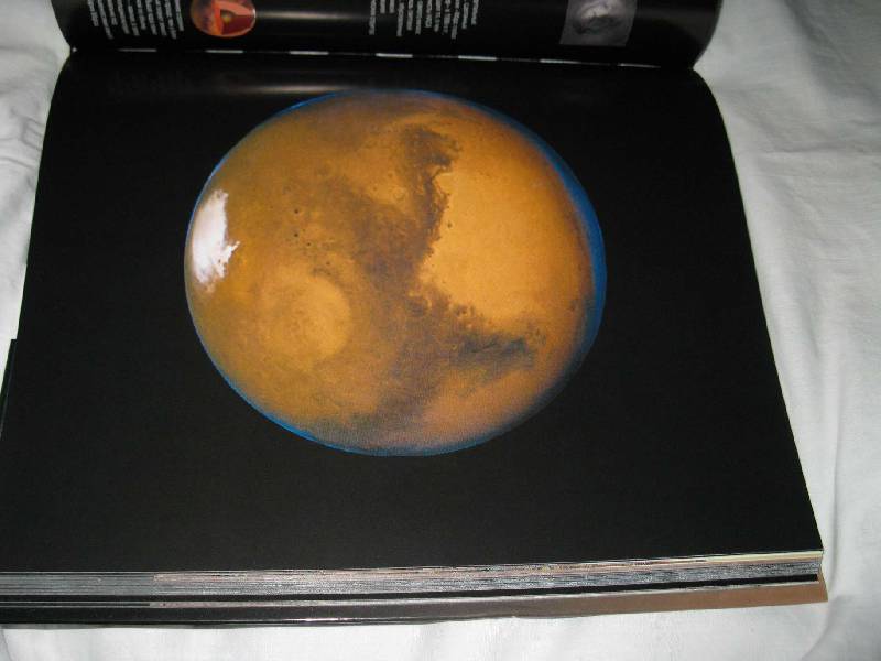 Иллюстрация 22 из 38 для Планеты. Путешествие по солнечной системе - Джайлс Спарроу | Лабиринт - книги. Источник: Ритта