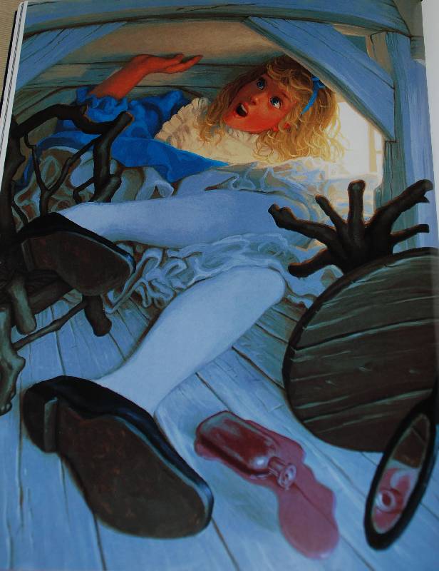 Иллюстрация 8 из 42 для Алиса в Стране Чудес - Льюис Кэрролл | Лабиринт - книги. Источник: МаRUSя