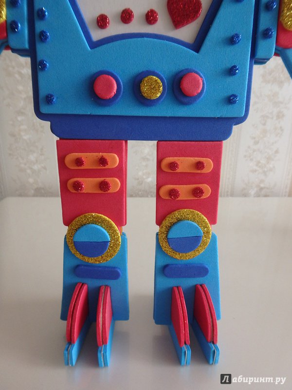 Иллюстрация 19 из 26 для Аппликация-конструктор 3D "Ретро-робот", 121 деталь (97007) | Лабиринт - игрушки. Источник: R.O.S.S.