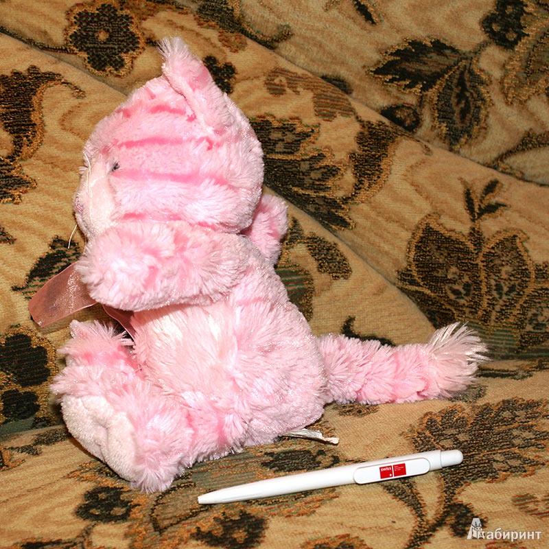 Иллюстрация 4 из 4 для Мягкая игрушка. Кот розовый, с бантом. 25 см (41002) | Лабиринт - игрушки. Источник: Кнопа2