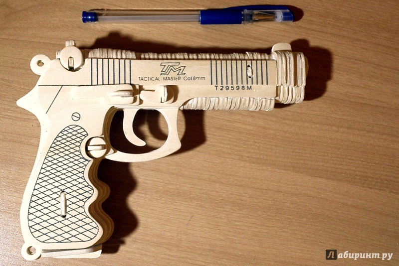 Иллюстрация 3 из 12 для Сборная деревянная модель Пистолет Беретта M-92F | Лабиринт - игрушки. Источник: Данилов  Александр Сергеевич