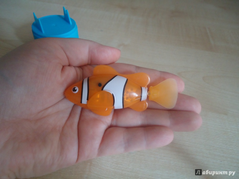 Иллюстрация 5 из 5 для РобоРыбка. Желтая рыбка "Клоун" (2501-4) | Лабиринт - игрушки. Источник: Кот_А