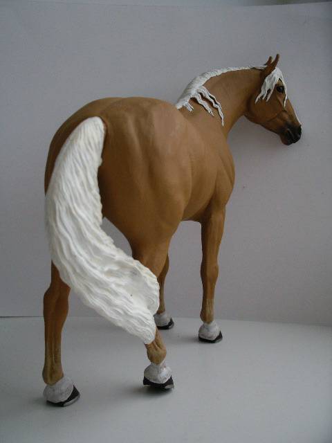 Иллюстрация 10 из 13 для Пегая лошадь с белой гривой (30034) | Лабиринт - игрушки. Источник: Морозова  Екатерина