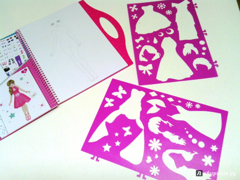 Иллюстрация 4 из 6 для Альбом для творчества с трафаретами и наклейками "Дизайнер одежды"  (TZ 10304) | Лабиринт - игрушки. Источник: vavillona