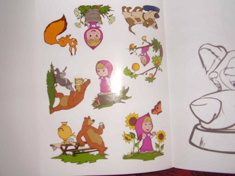 Иллюстрация 2 из 4 для Наклей и раскрась для самых маленьких "Маша и Медведь" (№1107) | Лабиринт - книги. Источник: ИринаС