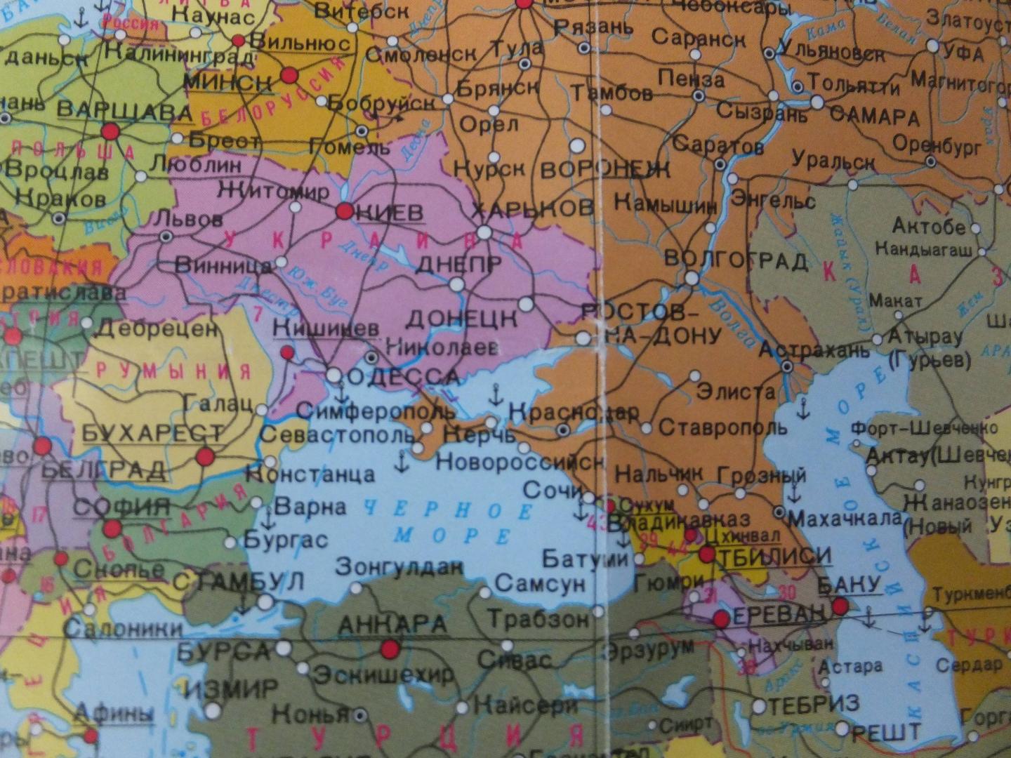 Какие области россии граничат с украиной карта. Крым на карте Европы. Крым на политической карте. Карта Крыма и Украины и России.