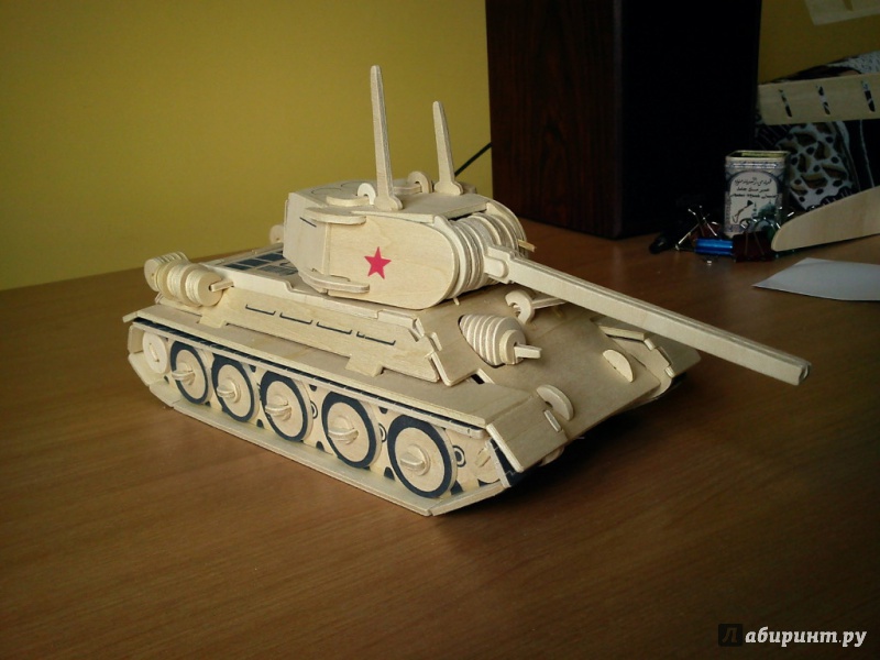 Иллюстрация 10 из 14 для Сборная деревянная модель Средний танк | Лабиринт - игрушки. Источник: Данилов  Александр Сергеевич