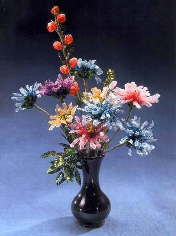 Иллюстрация 20 из 29 для Цветы из пайеток - Римма Гашицкая | Лабиринт - книги. Источник: Panterra