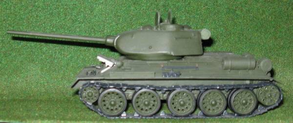 Иллюстрация 13 из 13 для 3533П/Советский средний танк Т-34/85 (М:1/35) | Лабиринт - игрушки. Источник: Антоха