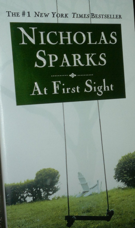 Иллюстрация 2 из 10 для At First Sight - Nicholas Sparks | Лабиринт - книги. Источник: Леонид Сергеев