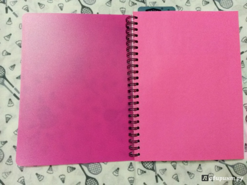 Иллюстрация 3 из 15 для Тетрадь 96 листов, клетка "Pink" А4, с пластиковой линейкой-разделителем (83305) | Лабиринт - канцтовы. Источник: Энджи
