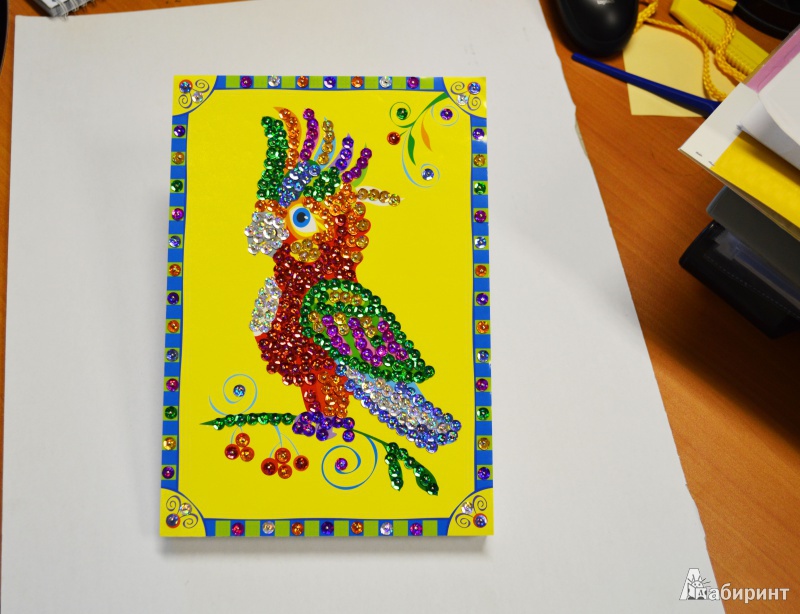 Иллюстрация 2 из 3 для Мозаика из пайеток "Попугай" (2610) | Лабиринт - игрушки. Источник: Лабиринт