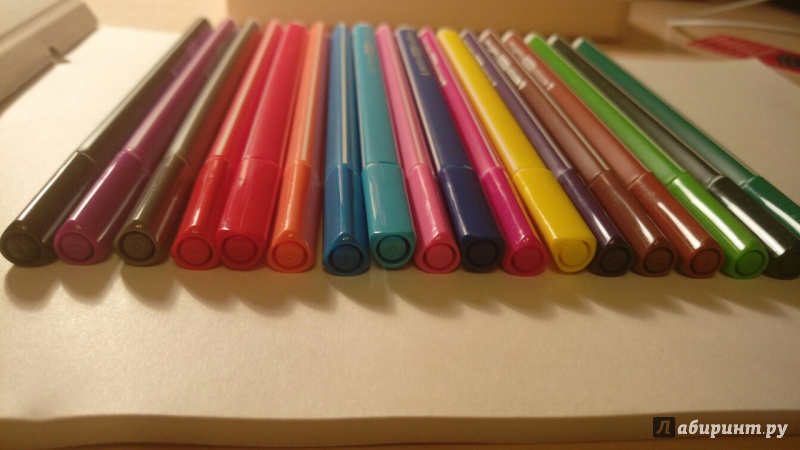 Иллюстрация 4 из 14 для Фломастеры "Multicolor Easy Pack" (18 цветов, трехгранные) (32-0020) | Лабиринт - канцтовы. Источник: Александрова  Екатерина Юрьевна