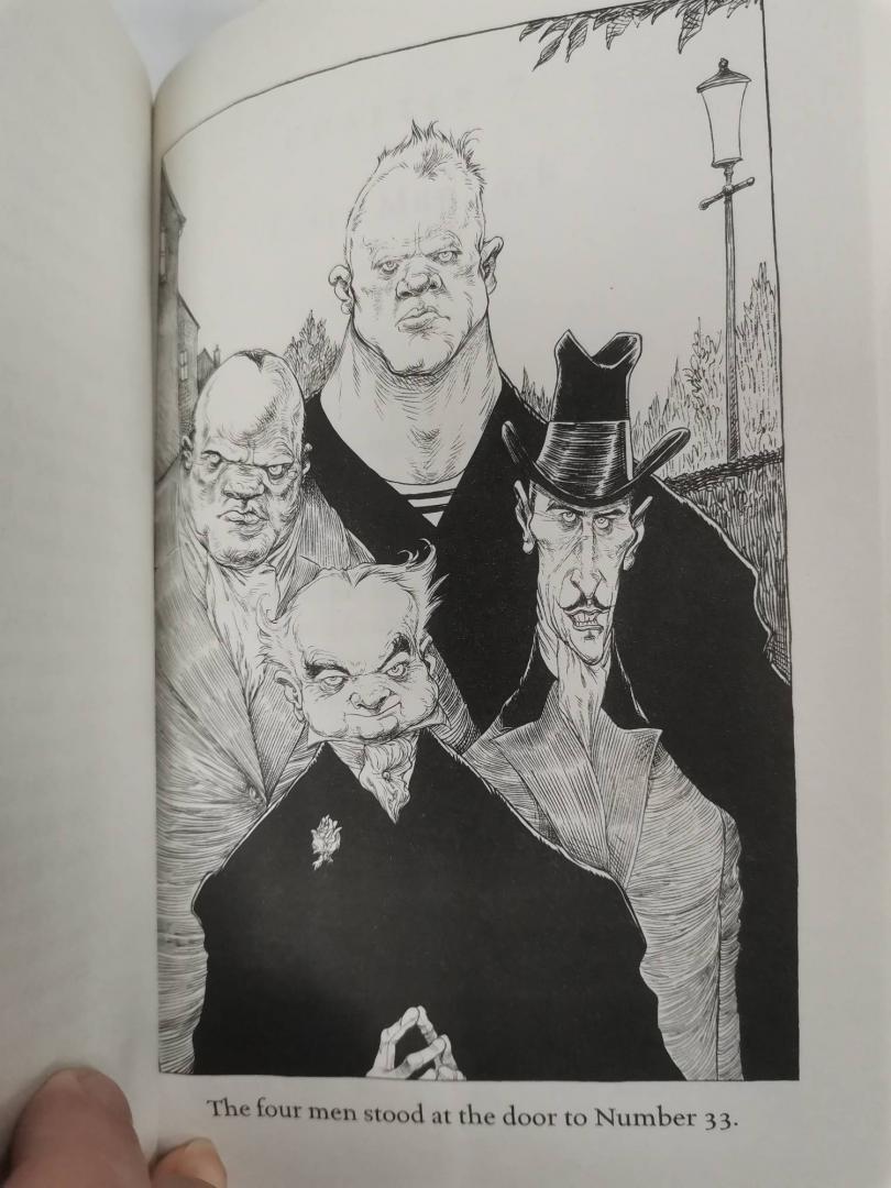 Иллюстрация 47 из 48 для The Graveyard Book - Neil Gaiman | Лабиринт - книги. Источник: Юлия