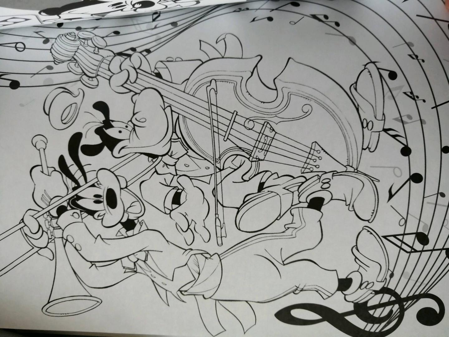 Иллюстрация 61 из 77 для Раскраска. Disney. Любимые герои. Микки, Дональд | Лабиринт - книги. Источник: Елена