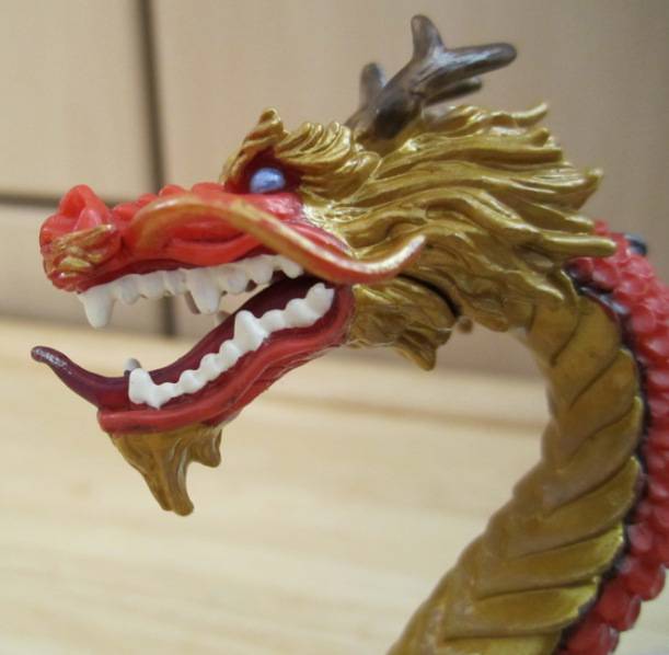 Иллюстрация 11 из 11 для Рогатый китайский дракон (10135) | Лабиринт - игрушки. Источник: Лисенка