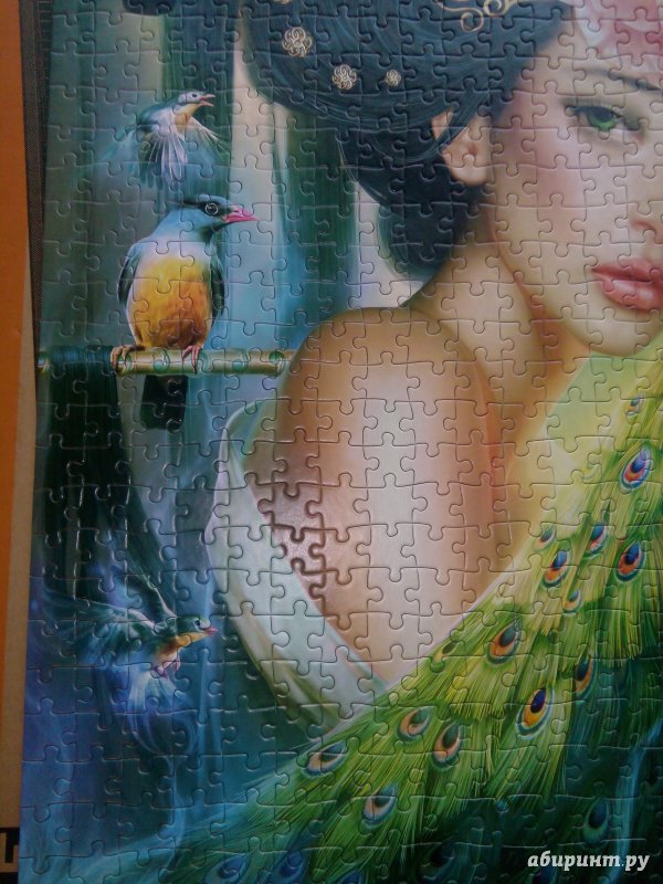 Иллюстрация 28 из 28 для Puzzle-1000 "Дама с павлином" (C-103195) | Лабиринт - игрушки. Источник: Лабиринт