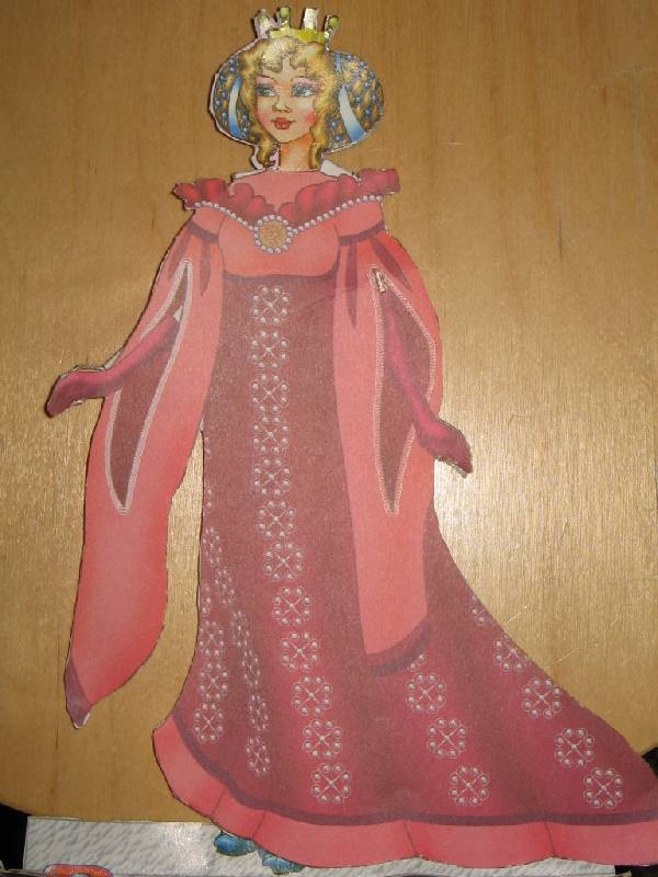 Иллюстрация 5 из 5 для Одень куклу: Принцесса (2) | Лабиринт - книги. Источник: Читательница