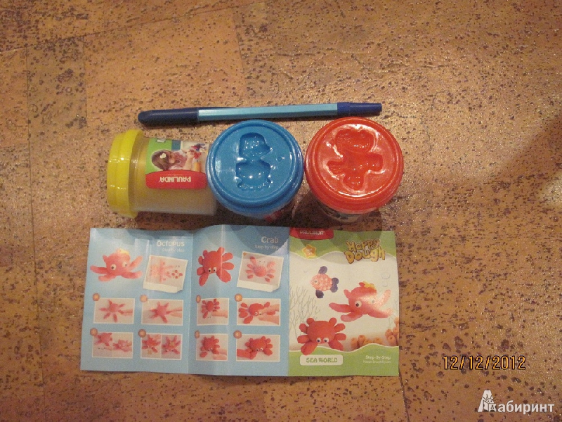 Иллюстрация 3 из 3 для Пластилин - тесто, 3 баночки в коробке (DH-086050) | Лабиринт - игрушки. Источник: Волкова  Наталия