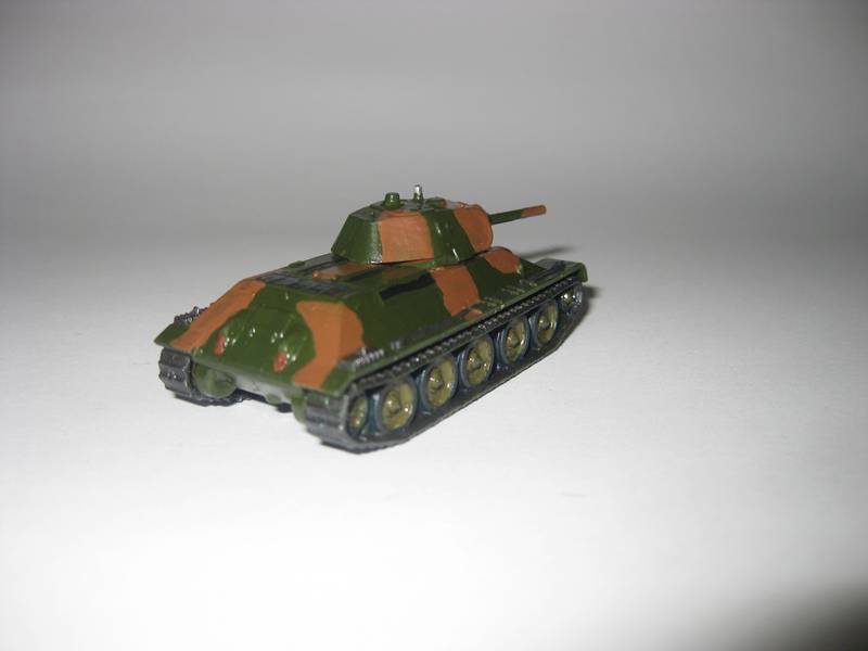 Иллюстрация 13 из 17 для Советский средний танк Т-34/76 (образец 1940 г.) (6101) | Лабиринт - игрушки. Источник: zergs
