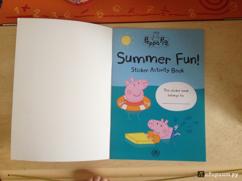 Иллюстрация 3 из 14 для Summer Fun! Sticker Activity Book - Sue Nicholson | Лабиринт - книги. Источник: Daria Rudnik
