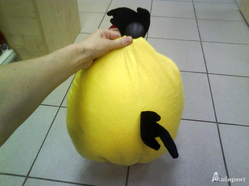 Иллюстрация 4 из 6 для Angry Birds. Подушка "Yellow bird", 30х25 см. (АВУ12) | Лабиринт - игрушки. Источник: Мила